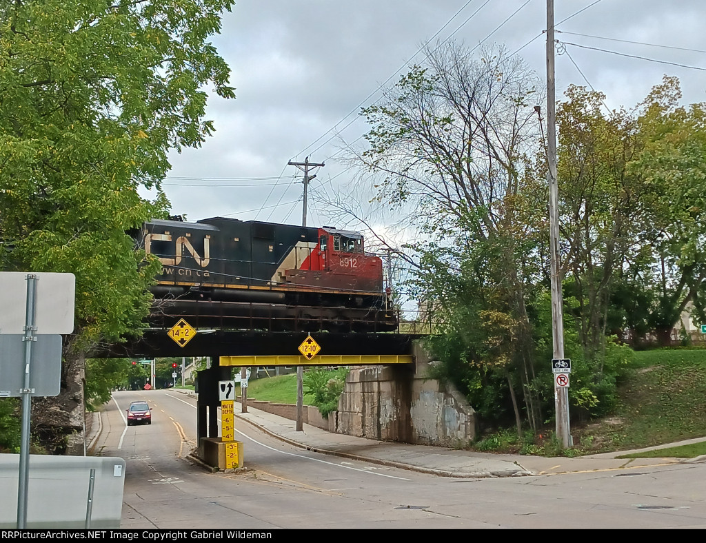 CN 8912 over Mason St. 